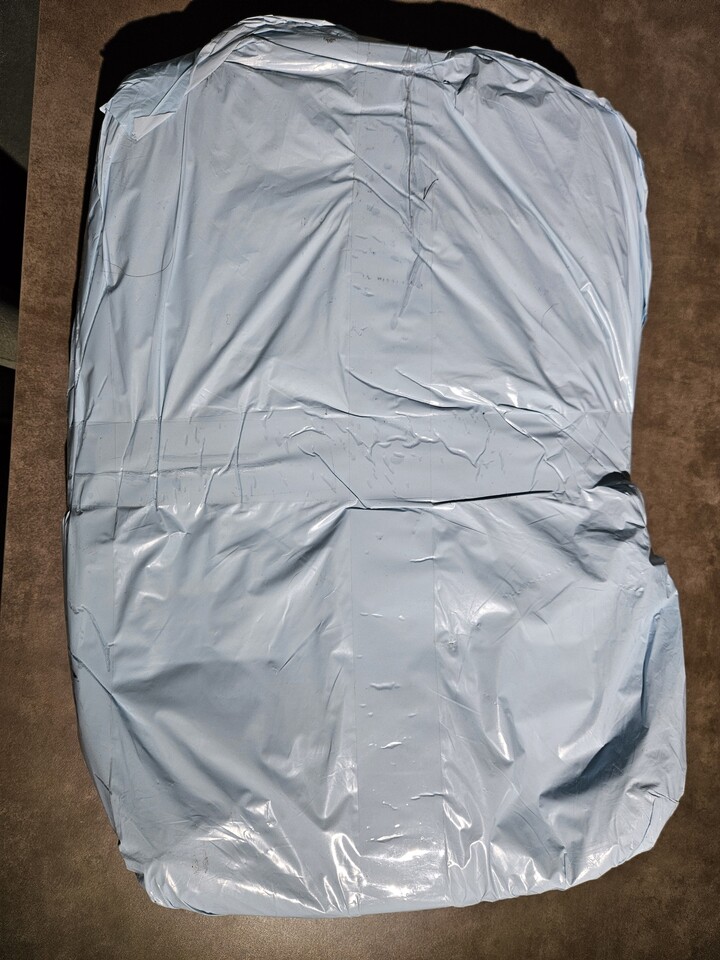 포장이 비닐로 싸여와서 당황했는데 ...