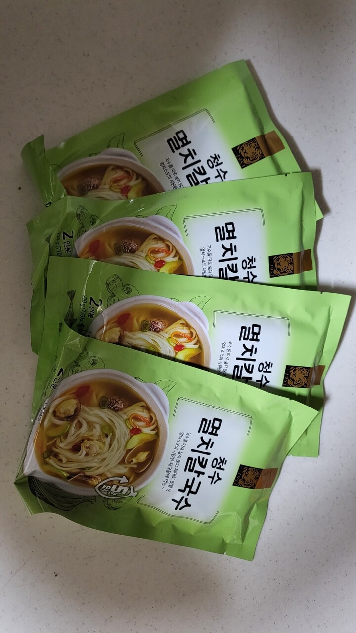청수식품 청수 멸치칼국수 220g (1개) : 다나와 가격비교 [다나와] 청수식품 청수 멸치칼국수 220g (1개)