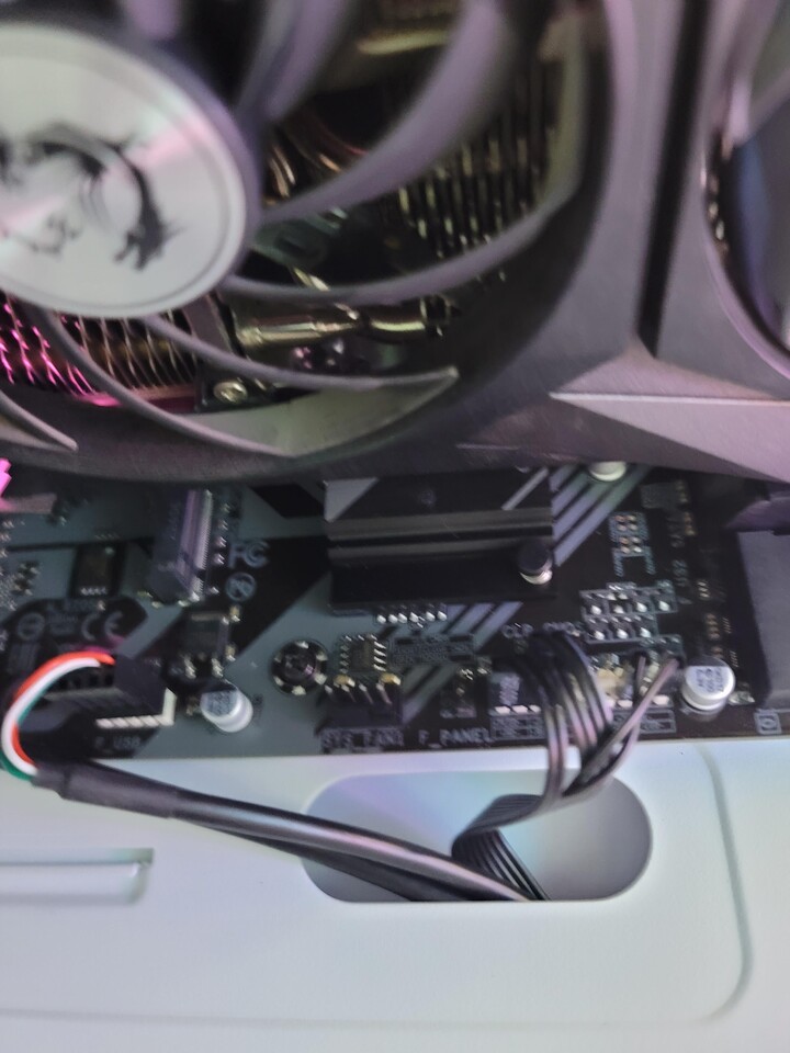 CPU: Ryzen 7500fMB: 기가바이트 B650M KRAM: ...