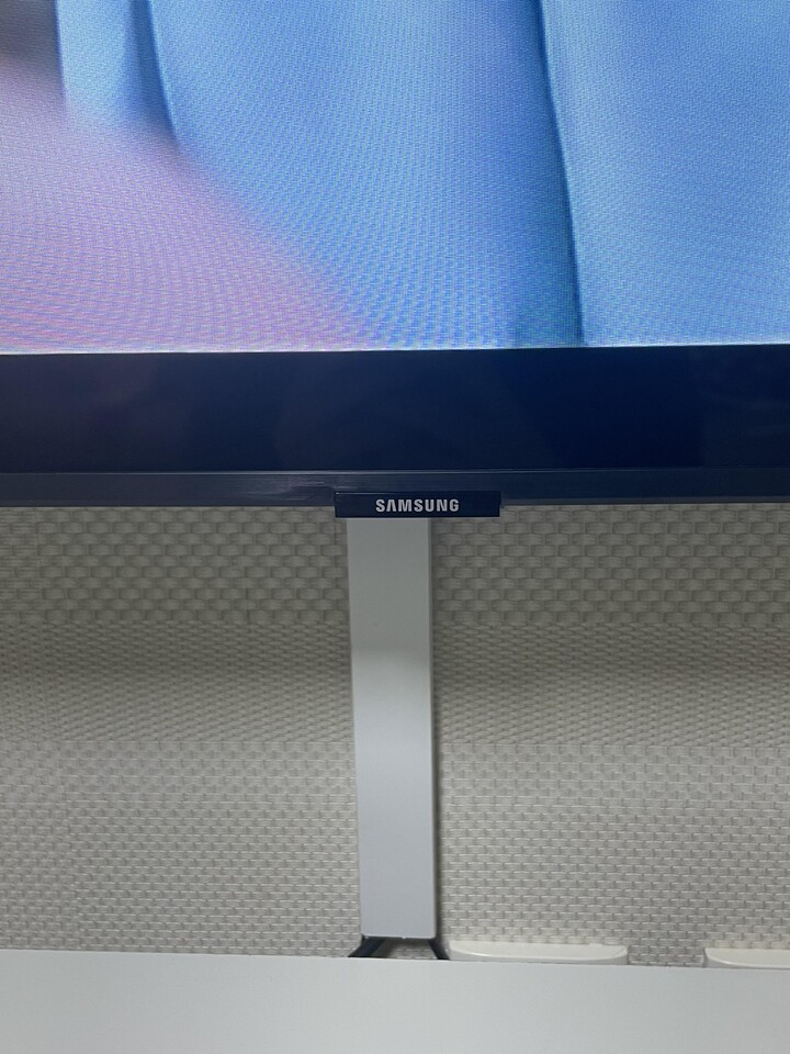 갑자기 티비가 고장이 나서 토요일날 ...