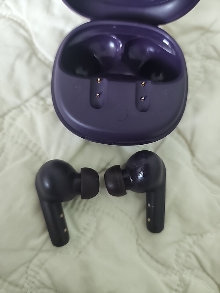 음질이 가격대비 좋다는 평을 보고 샀...