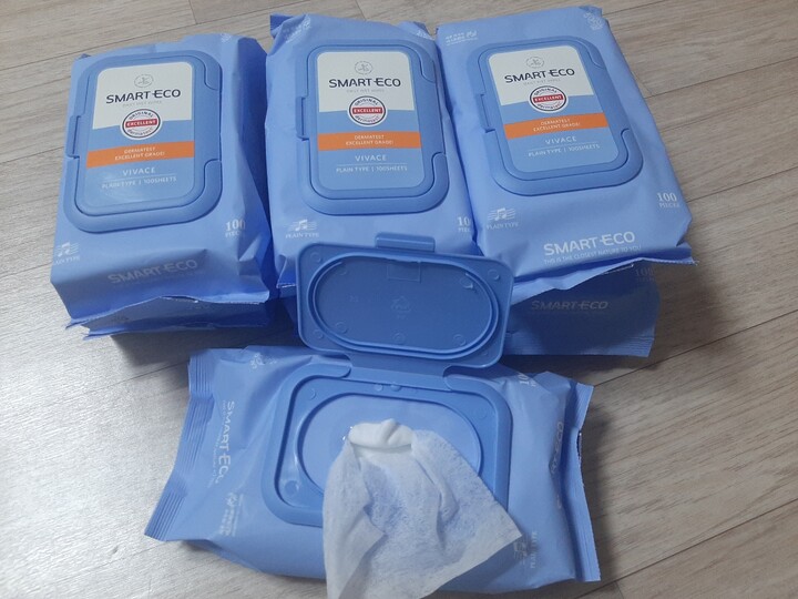 항상 사용하는 물티슈에요.비바체 사...