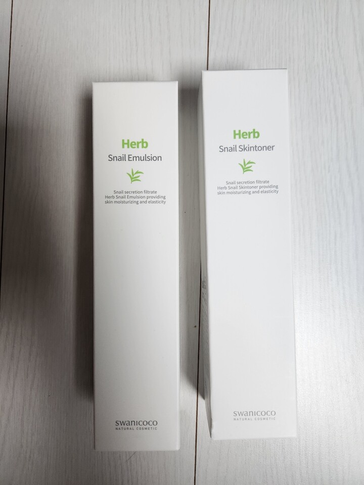 Swanicoco Herb Snail Deep Cleansing Foam 120ml