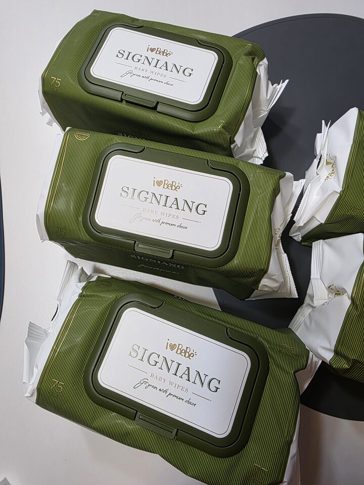 두꺼운 엠보형 타입의 물티슈를 좋아...