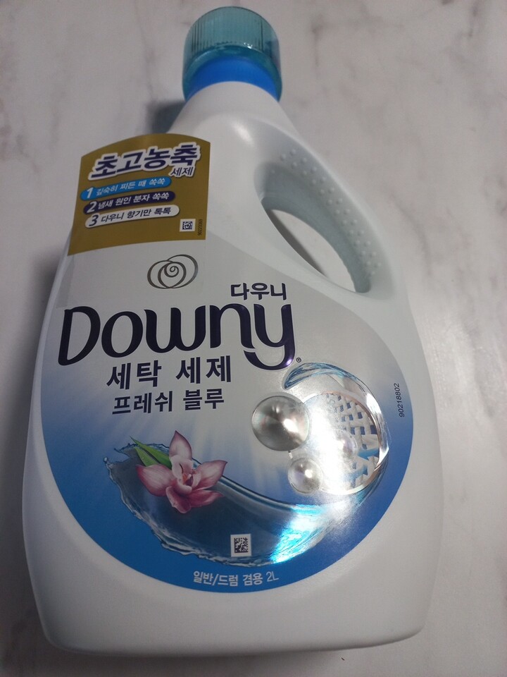 다우니 초고농축 세탁세제 블루 2L (1개) : 다나와 가격비교 [다나와] 다우니 초고농축 세탁세제 블루 2L (1개)