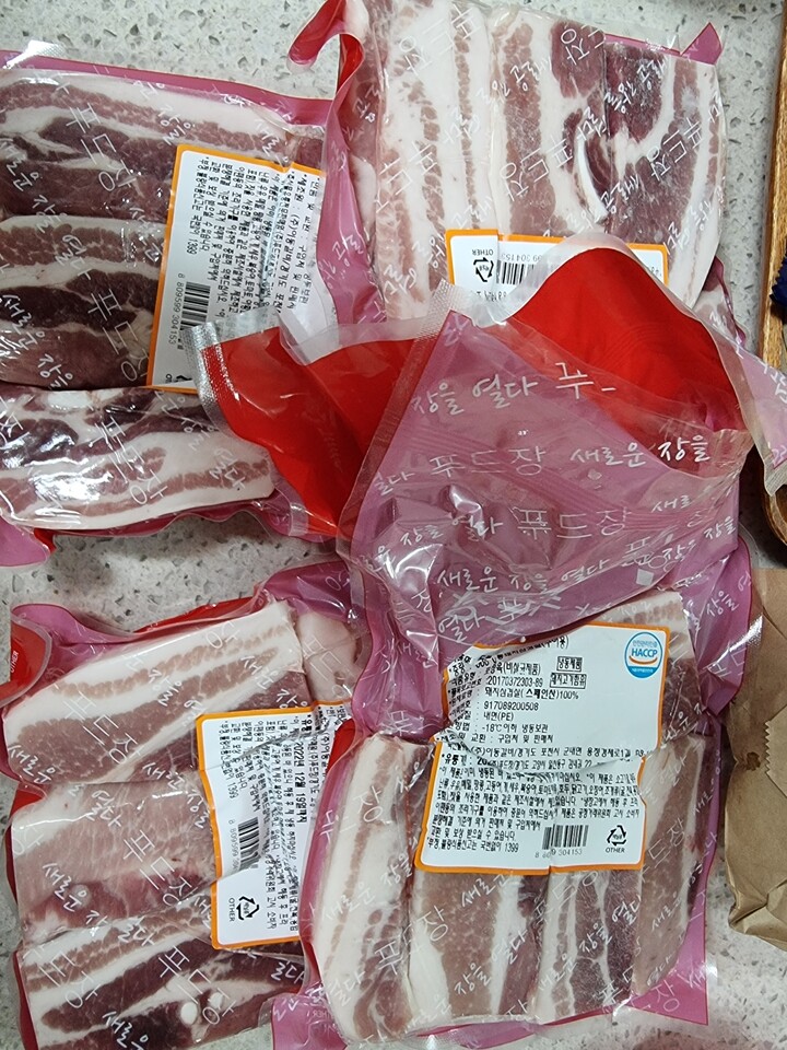 푸드장 통돼지 삼겹살 숯불용 500g (1개) : 다나와 가격비교 [다나와] 푸드장 통돼지 삼겹살 숯불용 500g (1개)