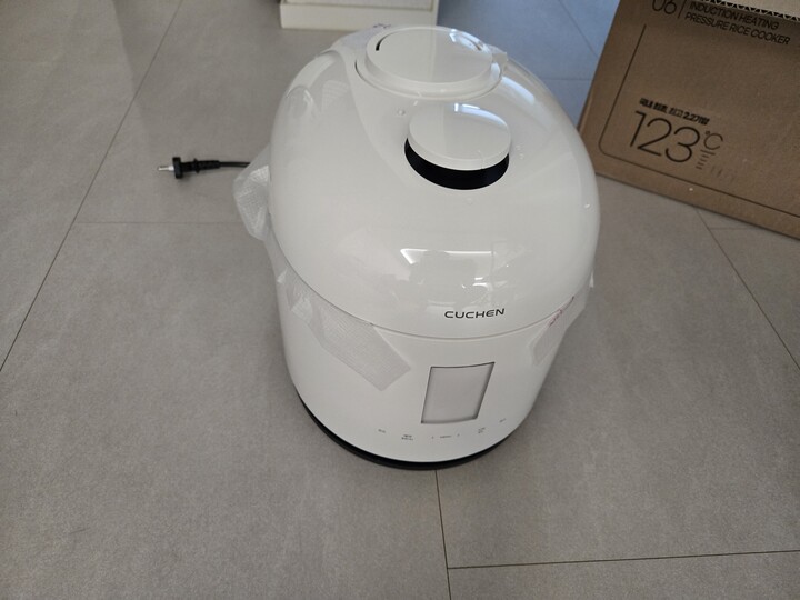 디자인 및 외관색상/디자인: 전체적으...