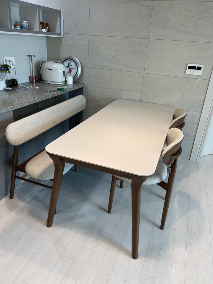 삼익가구에서 나폴리 포세린 식탁을 ...