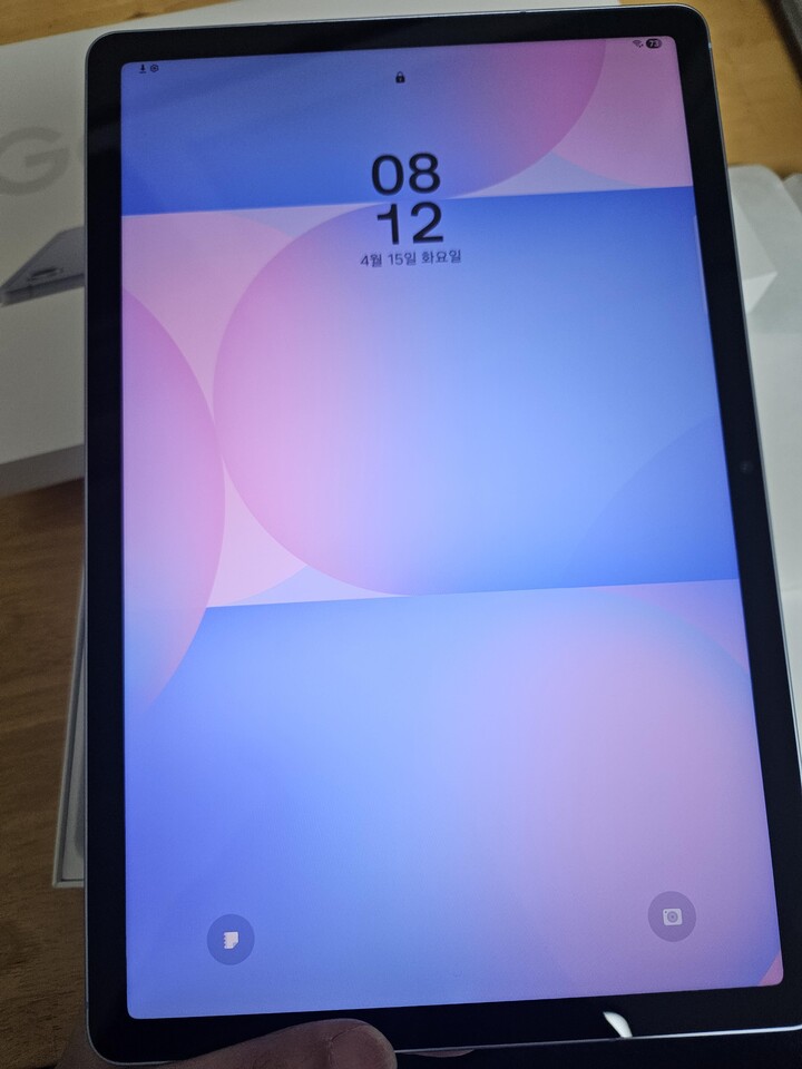갤탭 S10 FE 블루 색상 구매했어요!처음...